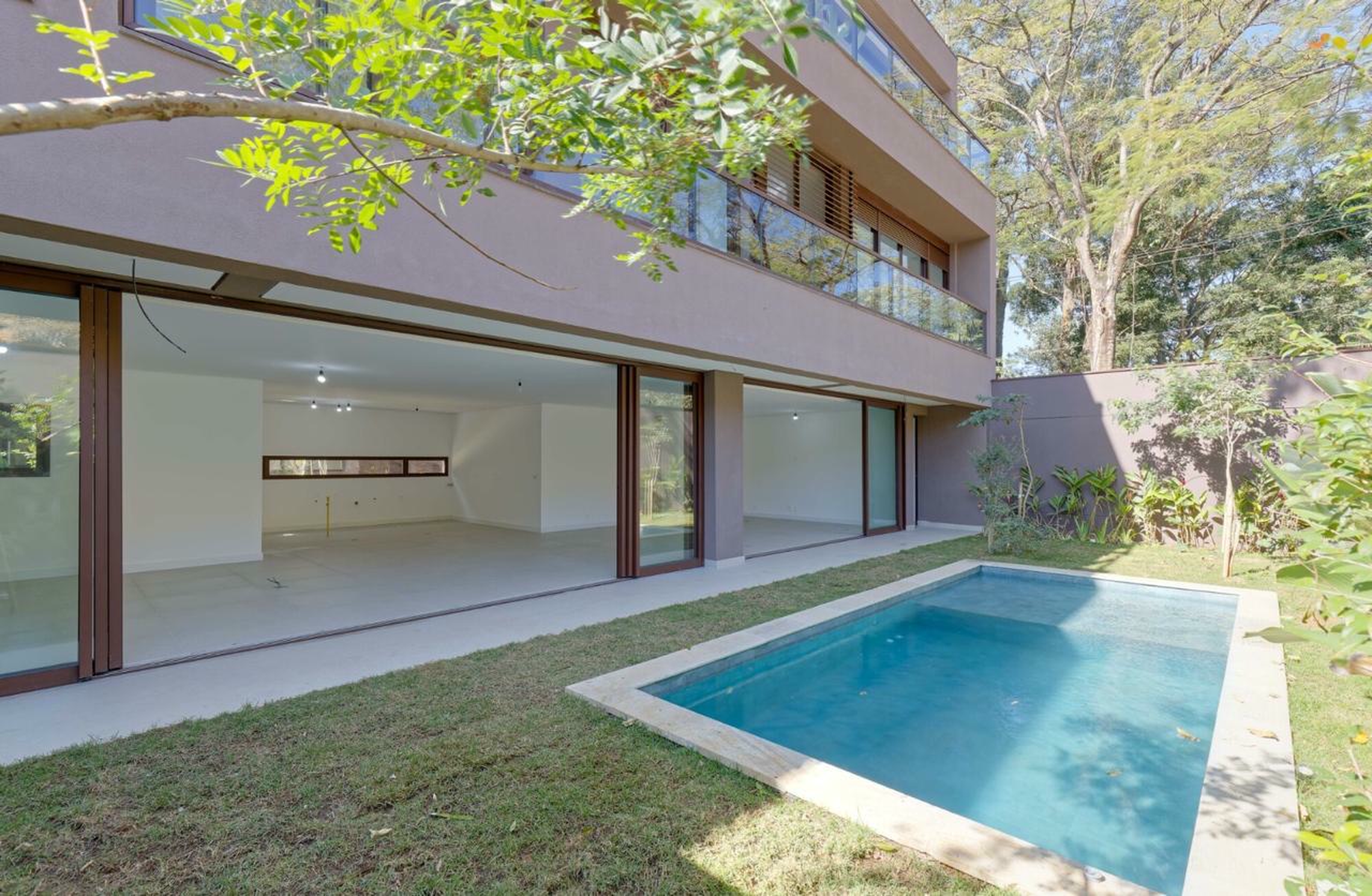 Casa Flora em Alto da Boa Vista, São Paulo – foto 12