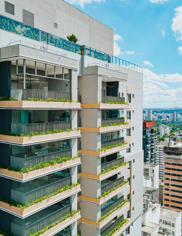 Valen Capote Valente em Pinheiros, São Paulo